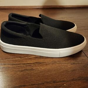 Old Navy Black Slip On Sneakers 7.5
